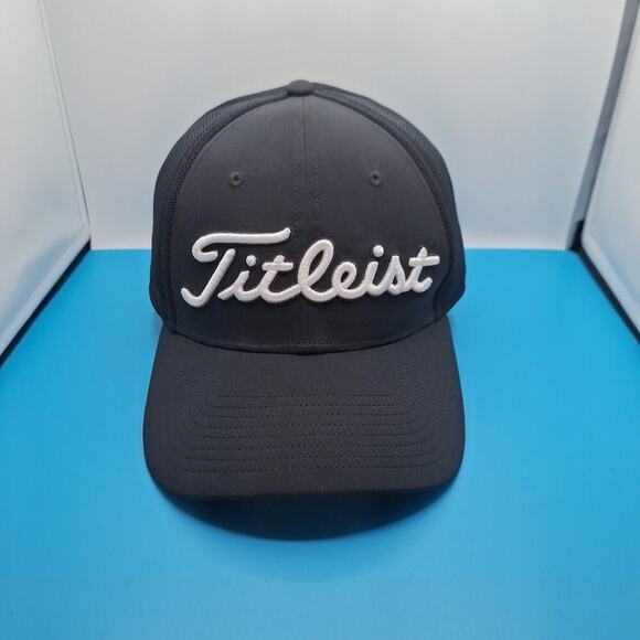 Titleist Golf Baseball Cap Hat M/L Black Fitted Stretch Fit Cragun's Legacy - Picture 1 of 7